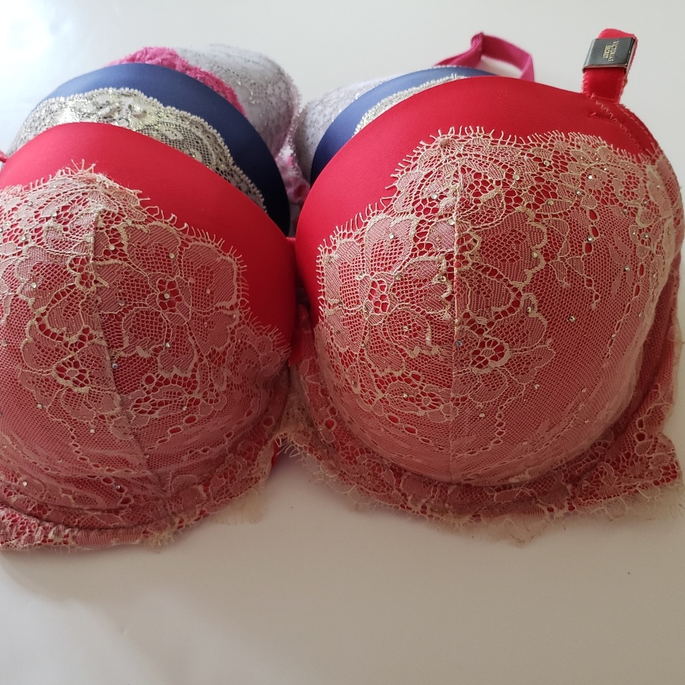 Victoria's Secret Sexy Demi Bra Red & Gold - 36DD